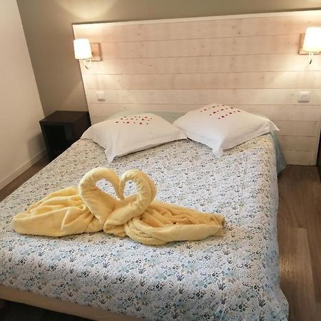 Le Fleur"H"On 11 D'Honfleur, T2 En Residence Avec Piscine, Wifi Et Parking Gratuits Équemauville Екстериор снимка