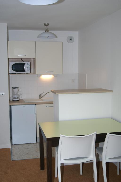 Le Fleur"H"On 11 D'Honfleur, T2 En Residence Avec Piscine, Wifi Et Parking Gratuits Équemauville Екстериор снимка